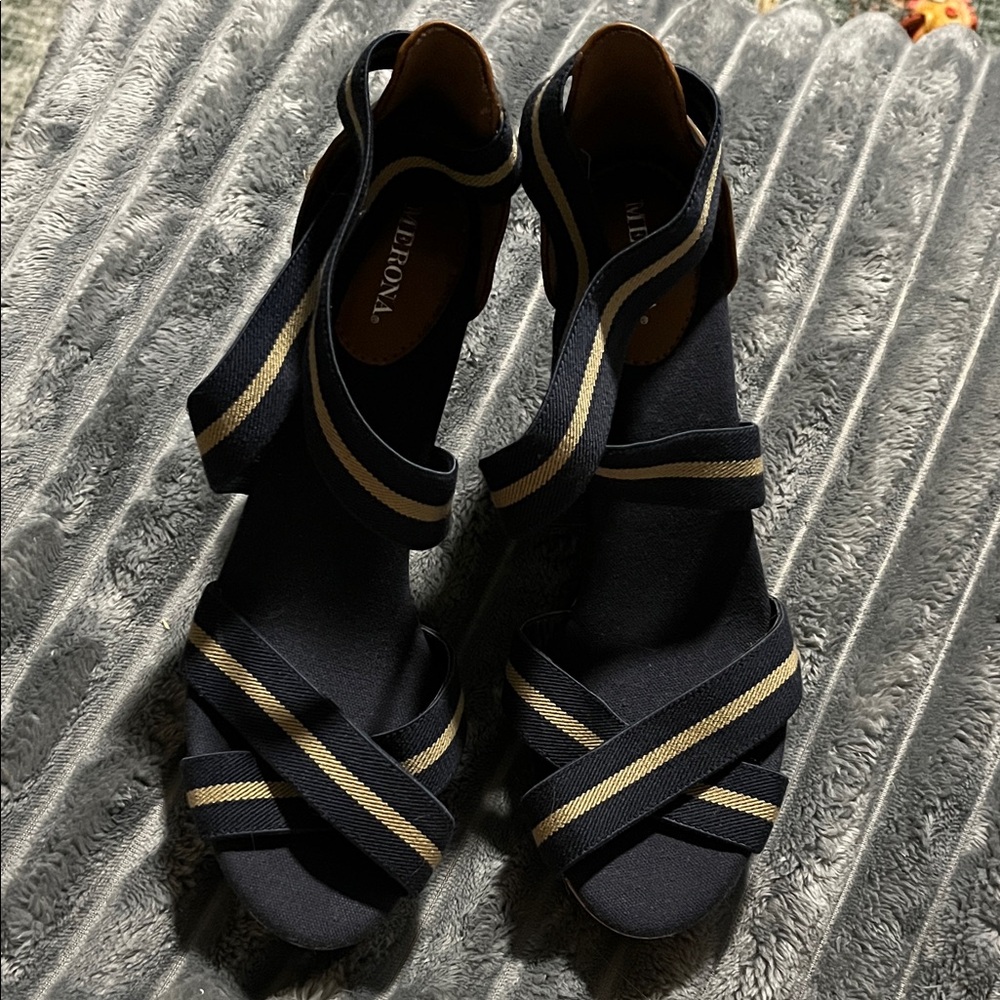 Merona Black and Tan Wedge Sandals